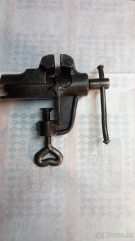 Starožitný zveráčik, obuvnícky lis - 2