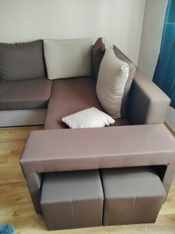 Sedačka L + taburetky - 2