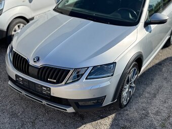 Škoda Octavia Scout 2.0 TDI DSG 4x4 135KW CANTON/ACC/PANORAM - 2