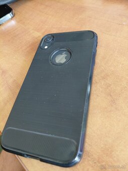 Apple iPhone XR 64 GB Black - Batária 81 % - 2