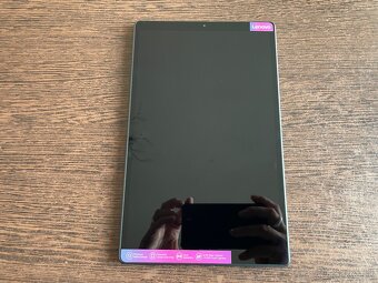 Lenovo štáb M10HD - 2
