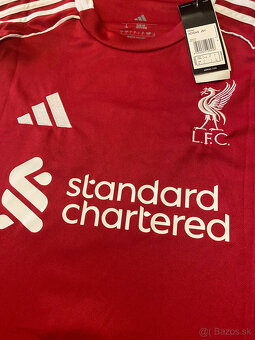 Liverpool dres Isak 9 – veľkosť L – nový so štítkami - 2