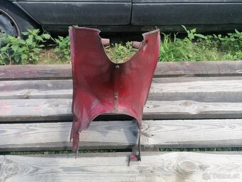 Podsedlové plechy so žiabrami na Jawa, CZ 175/ 356, 125/ 355 - 2