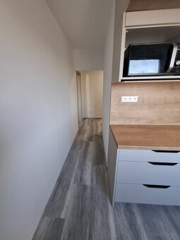 Prenajmem 3 izbový byt Čadca Mierová ul. (sídlisko 3) - 2