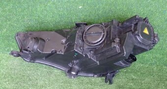 audi a4 svetlo xenon led 2015-19 - 2