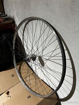 Kolesa Favorit 630 - 2