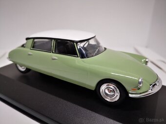 Predám kovový zberateľský model auta Citroen DS, 1:43 - 2