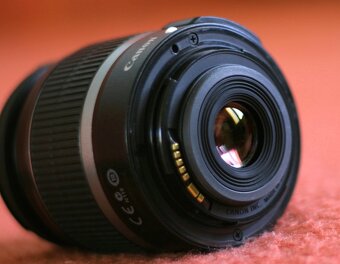 EF-S 18-55 f3,5 - 5,6 IS - 2