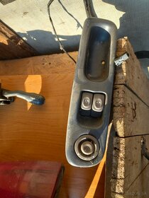 Predám par veci na Renault twingo - 2