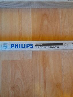 36 Wattové neónové trubice - 2