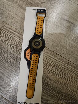 Samsung Watch 4, 44mm čierne. - 2