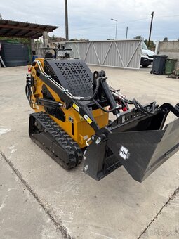 Mininakladač T-360 benzin - 2