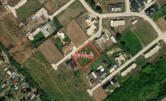 NA PREDAJ: Stavebný pozemok 2010 m² v lukratívnej časti Trna - 2