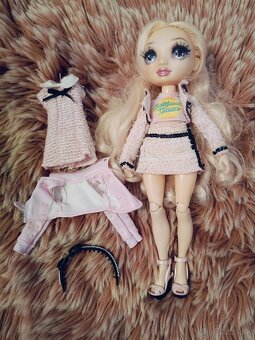 Barbie Rainbowhigh - 2