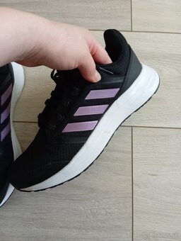 Dámske botasky Adidas 38 - 2