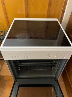 Sklokeramický sporák Bosch 60cm - 2