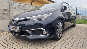 Toyota Auris 1.8 Hybrid Automat, rok 2017 - 2