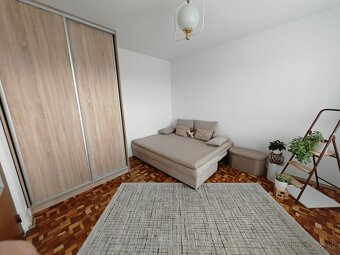 3i slnečný byt na Novom Juhu - 2