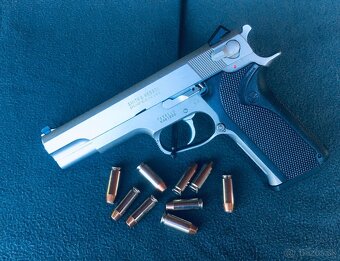 Smith&Wesson 10mm Auto - 2