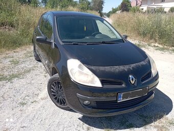 Renault Clio - 2