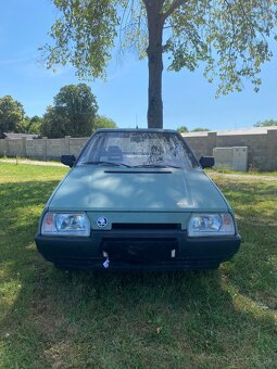Predám ŠKODA FAVORIT 136 L r.v.1989 prvomodel - 2