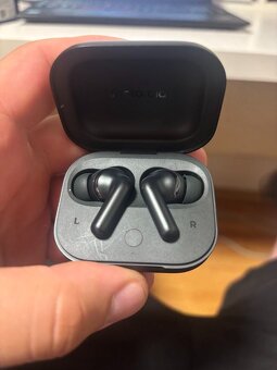 Motorola Moto Buds+ (Sound by BOSE) Forest Grey - 2