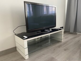 Televízny stolík - 2