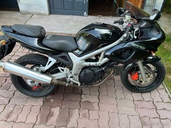Suzuki sv650s - 2