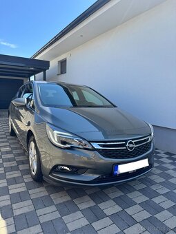 Opel Astra 1.4 hladký benzín 74kw 68 244km - 2