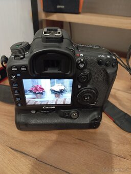 Canon 7D Mark II - 2