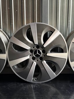 #1 Elektróny originál Mercedes r19 - 2