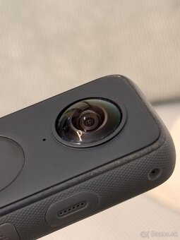 Insta360 X2 - 2