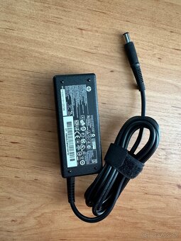 Úplne nový AC Adaptér HP 65W, 613152-001 7,4mm - 2