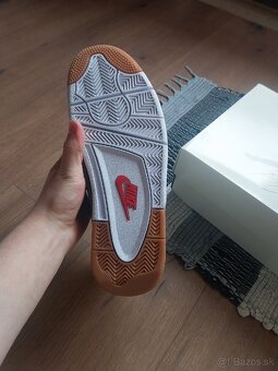 Jordan 4 Retro Pine Green - 2