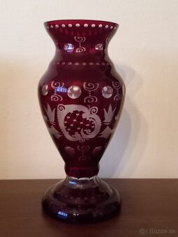 Veľká brúsená váza- rubínovo červené sklo - 2