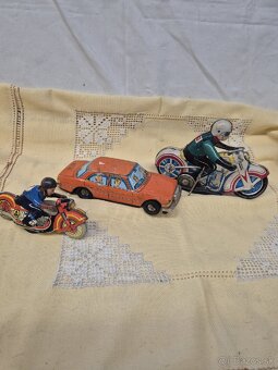 Predam plechove hracky - 2