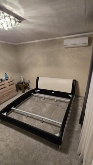 Manzelsku postel - 2