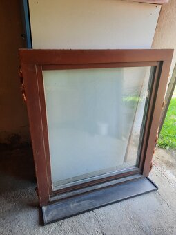 Drevené eurookna a obývacia stena - 2