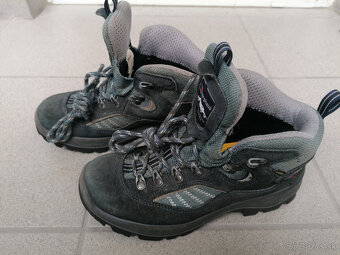 Turistické topánky Berghaus EU37 23,5cm - 2
