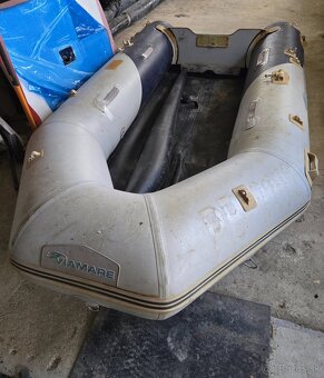 Gumový motorový čln - 2