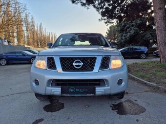 Nissan Pathfinder 2.5 dCi SE - 2