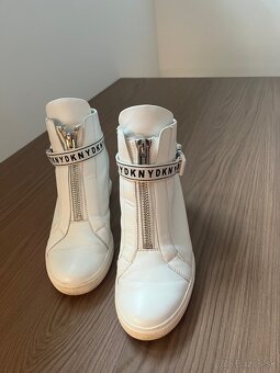 DKNY tenisky - 2