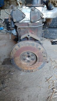 Motor pre GAZ 69 - 2