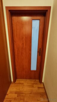 Interiérové dvere + zárubne – 5 kusov – 100 € (rýchlo 80 €) - 2