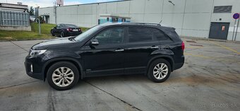 Kia Sorento - 2