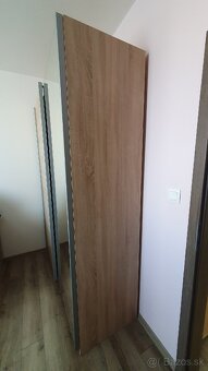 Šatníková skriňa - 2