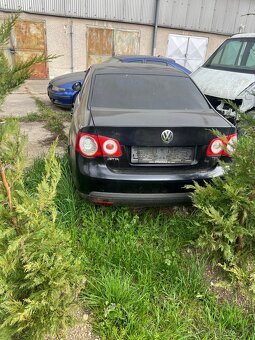 Rozpredám VW Jetta 1,9 TDI (BXE) 2008 - 2