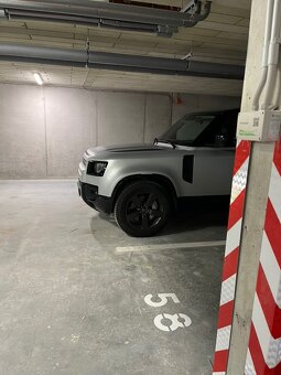 Garážové státie s kobkou v Rači - 2