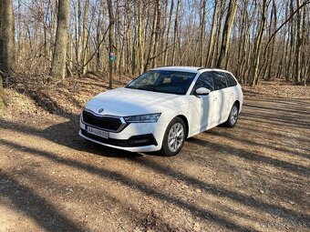 Škoda octavia 4 IV combi 1.4TSI Plug in hybrid - 2