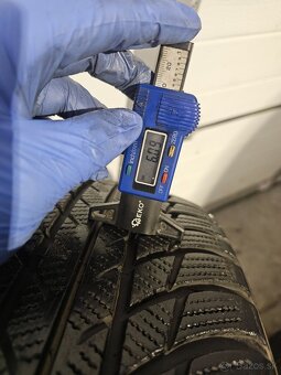 Zimné Pneu Bridgestone BlizzakLM001 205/55 R17 - 2